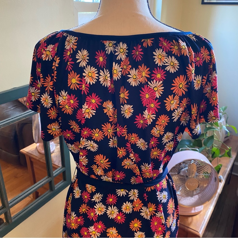Jones New York Stretch Floral Daisy Print Short Sleeve Dress Size: M - Picture 5 of 13